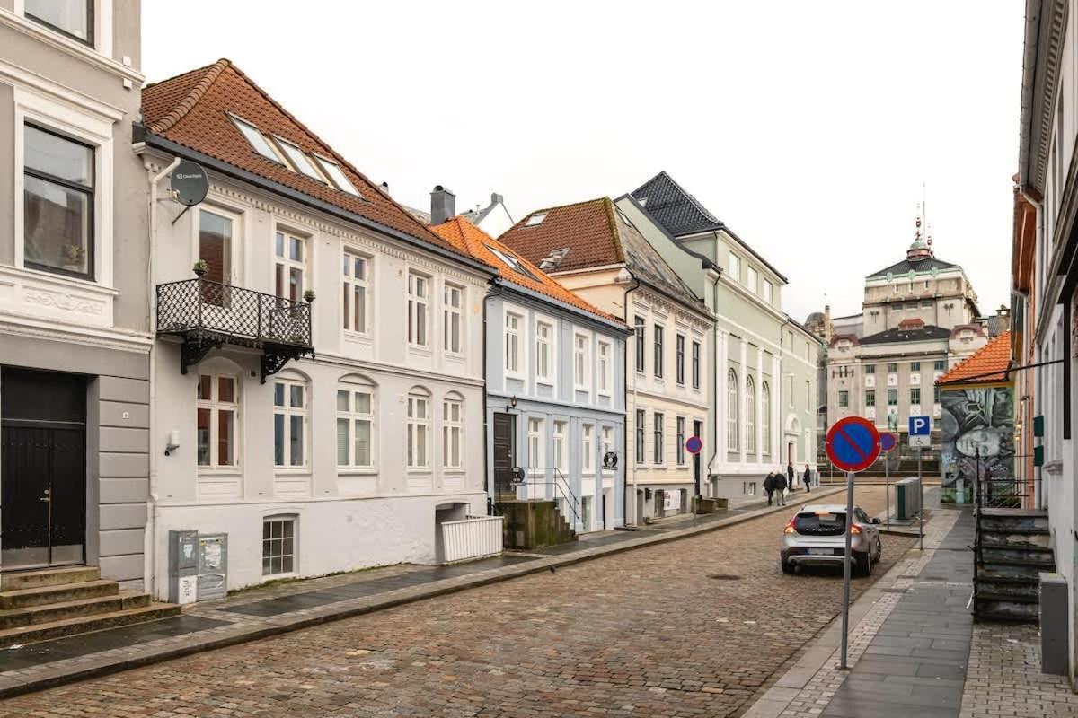 Dinbnb Apartments I Charming 3-Bedroom In The Heart Of The City Bergen Extérieur photo
